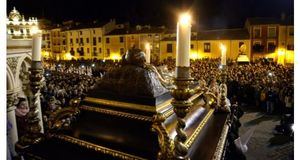 El Santo Entierro, la cuarta procesión suspendida por la lluvia en Cuenca