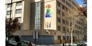 Hospitalizado un alumno de 3º de ESO en Albacete tras caer de un segundo piso en un Instituto