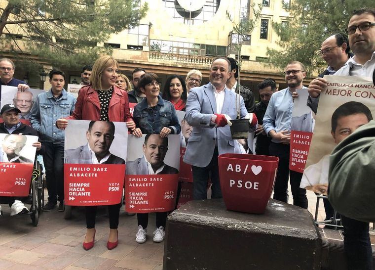 Emilio Sáez, candidato del PSOE a la alcaldía: “Hoy hemos plantado la semilla que germinará en un nuevo tiempo para Albacete”