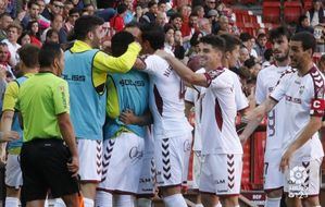 El Albacete gana por 0-2 en Gijón y consigue matemáticamente estar en los playoff de ascenso a Primera División
 