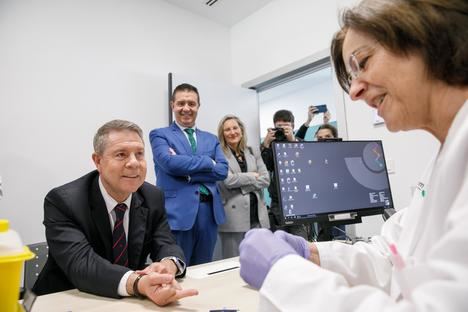 Emiliano García-Page anuncia que en enero del próximo año será inaugurada la segunda fase del nuevo CHUA