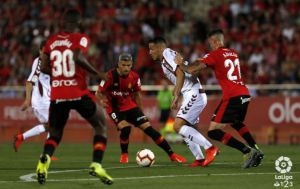 2-0. El Mallorca asesta el primer golpe al Albacete en los playoff