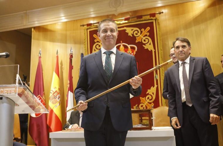 La décima Corporación Provincial de la Diputación de Albacete queda constituida bajo la Presidencia de Santiago Cabañero