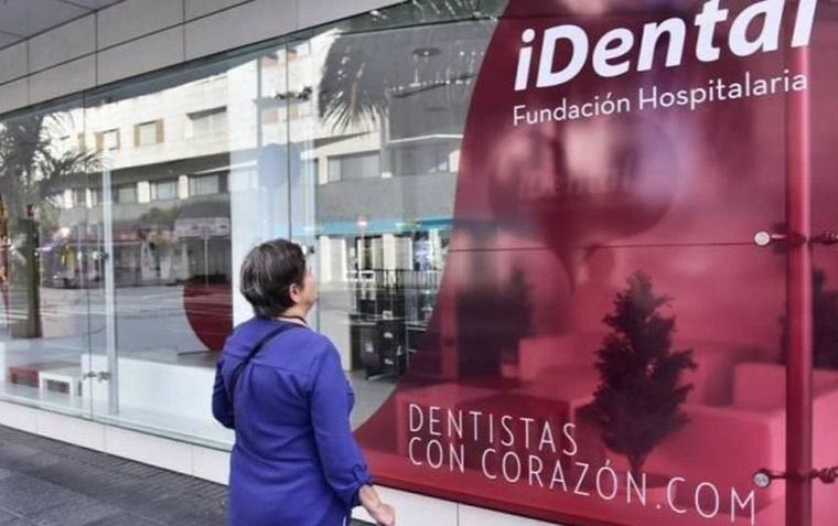Afectados por iDental se concentrarán este miércoles en el Ministerio de Sanidad para pedir 'compromisos y soluciones'