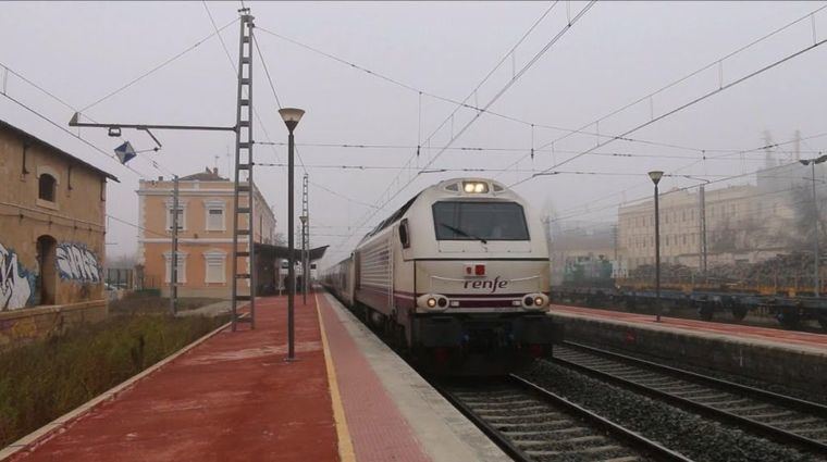 Muere una persona al ser arrollada por un tren de pasajeros en La Roda (Albacete)
