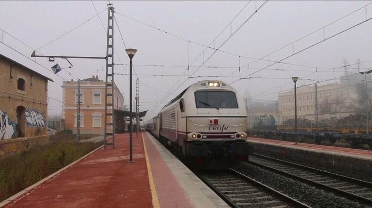 Muere una persona al ser arrollada por un tren de pasajeros en La Roda (Albacete)