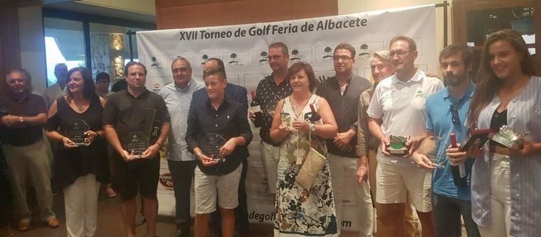 El concejal de Deporte, Modesto Belinchón, ha asistido a la entrega de premios de la XVII edición del Torneo de Golf Feria de Albacete