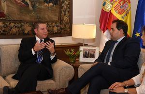 El presidente de Castilla-La Mancha, Emiliano García-Page, ha mantenido hoy un encuentro con el líder regional del PP, Francisco Núñez