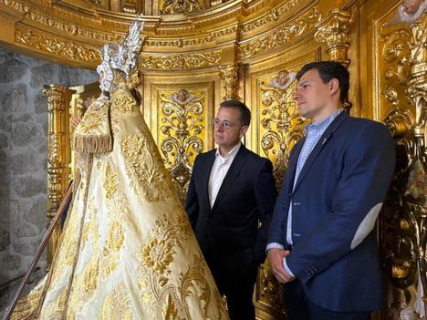 Albacete rinde homenaje a la Virgen de Los Llanos con el bastón de Alcaldesa Perpetua en su 70 aniversario de Coronación