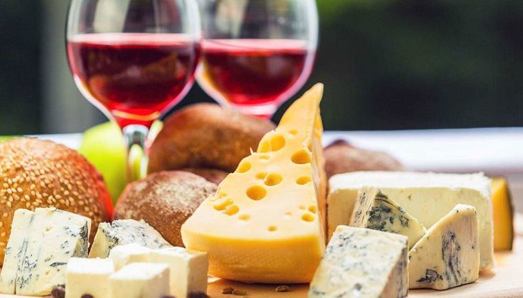 Queso, vino y aceite serán los más perjudicados por la decisisón de Trump y sus nuevos aranceles 