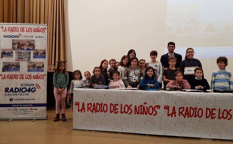 Los concejales de Barrios y Educación asisten a la presentación de la nueva temporada de ‘La Radio de Los Niños’, que emite Radio 4G Albacete