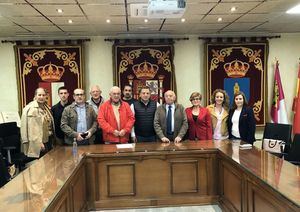 Serrano: “El PP defenderá a nuestros agricultores y productores ante Estados Unidos por los aranceles al vino, al aceite y al queso