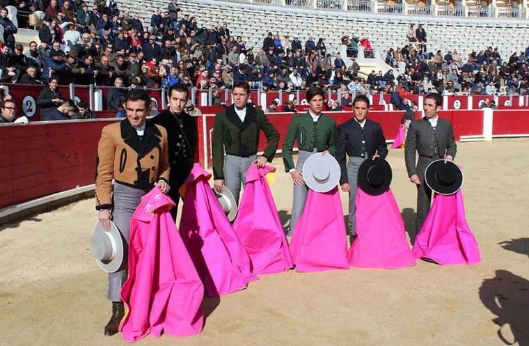 Sergio Serrano con dos orejas, triunfador en el festival del Cotolengo de Albacete