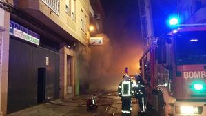 Por el incendio en Villarrobledo, 40 personas desalojadas y 10 intoxicadas 