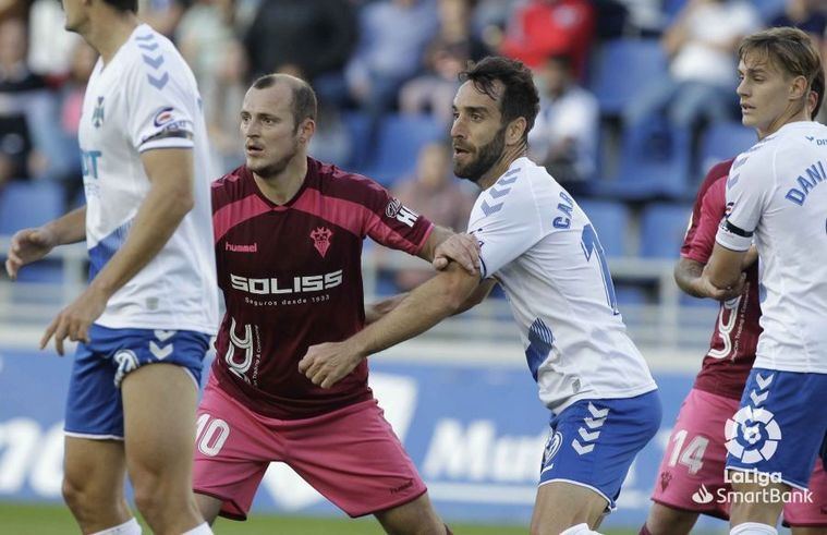 4-2. El Albacete roza el ridículo en Tenerífe