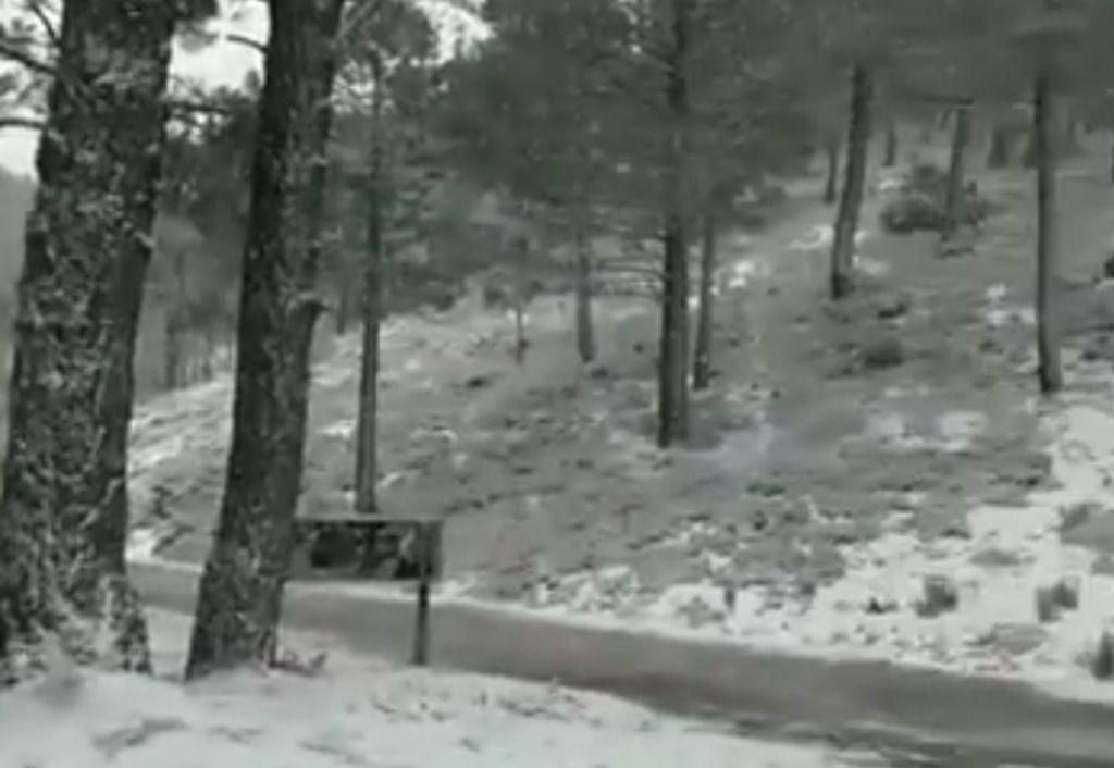 Nieva en varios puntos de Castilla-La Mancha, entre otros, en el Puerto de Crucetillas, entre Riopar y Paterna del Madera en Albacete