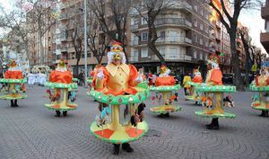 La comparsa Pincho de la Feria disfrazada de Carrusel gana el concurso de disfraces de Albacete de este año 2020