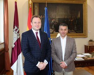 El subdelegado de Gobierno y el alcalde de Albacete se reúnen para abordar asuntos de interés para la ciudad