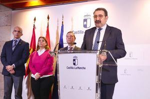 El Gobierno de Castilla-La Mancha habilita una nueva línea telefónica gratuita para ofrecer recomendaciones ante la presencia de síntomas por coronavirus: 900 23 23 23