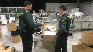 La Guardia Civil ha incautado 150.000 mascarillas quirúrgicas