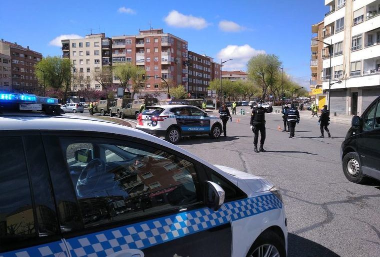 Comprar el pan a kilómetros, perros estreñidos y andar 'para bajar el azúcar', excusas en Castilla-La Mancha en el confinamiento