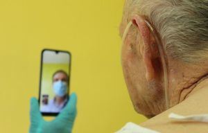 El Gobierno de Castilla-La Mancha pone en marcha un procedimiento para facilitar la comunicación entre pacientes ingresados y sus familiares