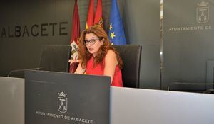 Juani García: “Para el Ayuntamiento de Albacete durante la pandemia ha sido prioritaria la atención a las personas mayores” 