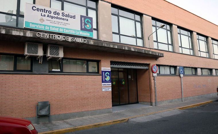 El Gobierno de Castilla-La Mancha diseña un plan para la progresiva normalización de la actividad sanitaria en los centros de Atención Primaria