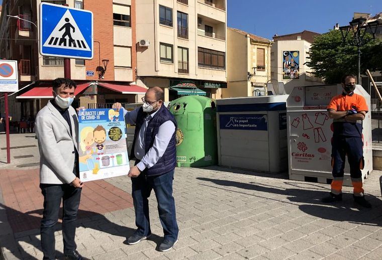 El Ayuntamiento de Albacete pide a la ciudadanía que colabore depositando guantes y mascarillas usados en papeleras y contenedores