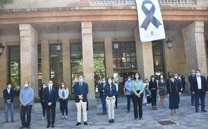 El Ayuntamiento de Albacete se une al minuto de silencio en la última jornada del luto nacional