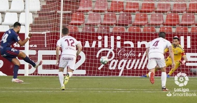 2-2. El Albacete se dejó dos puntos en el Carlos Belmonte ante el Huesca
 