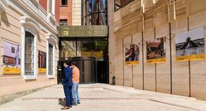 La fachada del Palacio de la Diputación de Albacete, primera sede provincial de la exposición fotográfica de gran tamaño #PHEdesdemibalcón