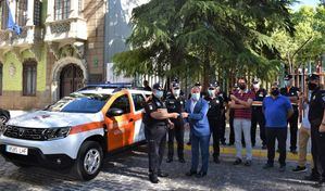El Ayuntamiento de Albacete entrega un nuevo vehículo a la Agrupación Local de Voluntarios de Protección Civil