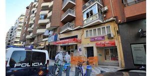 El brote por coronavirus en un edificio de Albacete deja tres ingresados y Sanidad hará PCR a todos los vecinos