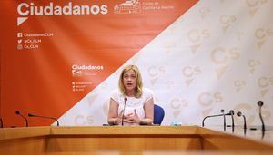 Carmen Picazo, portavoz de Ciudadanos, sobre el inicio del próximo curso escolar: “Se pasan la pelota unos a otros y las familias están preocupadas”