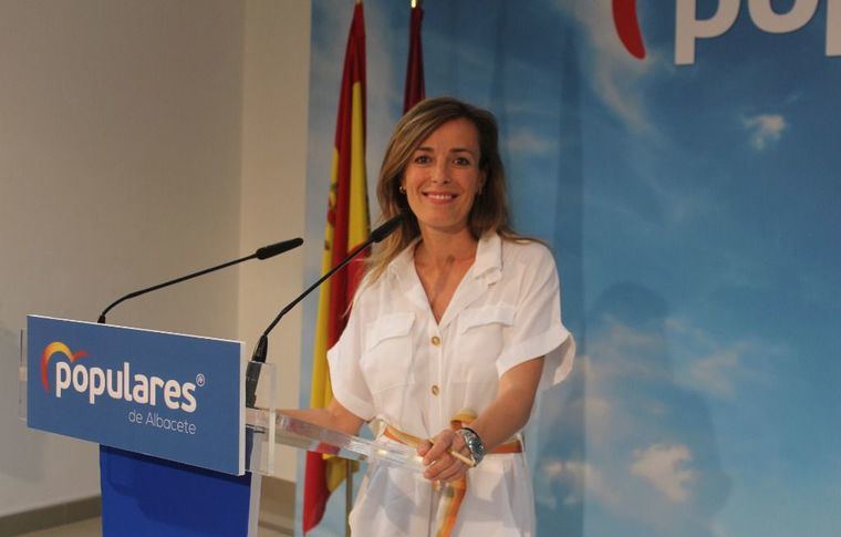 Carmen Navarro exige a Page que la Sanidad de Castilla- La Mancha esté al cien por cien: “No se puede hacer la vista gorda al cierre de 200 camas hospitalarias”