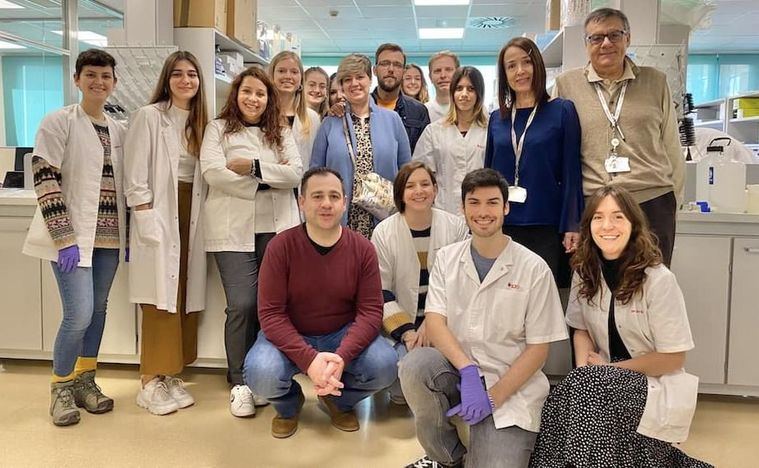 Foto:Llanos Moraga y Antonio González, impulsores de la Fundación Amigos de Nono, visitaron el Hospital Sant Joan de Déu Barcelona para firmar el convenio de colaboración