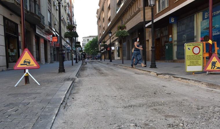 Comienzan las obras de adoquinado del tramo peatonalizado de la calle Rosario de Albacete