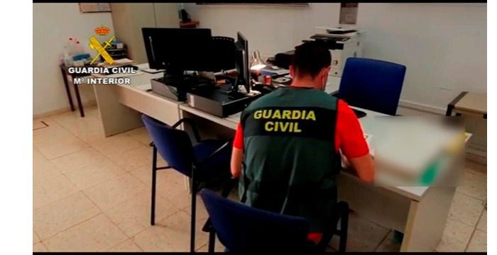 Investigada una academia granadina por vender falsos certificados de cursos de formación para oposición a bombero