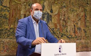  Castilla-La Mancha estudia también la prohibición de fumar en la calle y sugiere articular la medida a nivel nacional