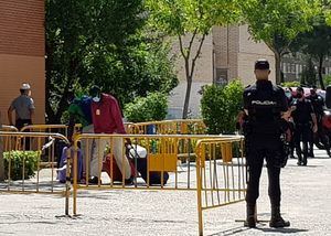 Según el PP, "Casañ y Sáez convocan una comisión informativa con la intención de llevar a los jornaleros al barrio San Pedro Mortero y a última hora reculan"