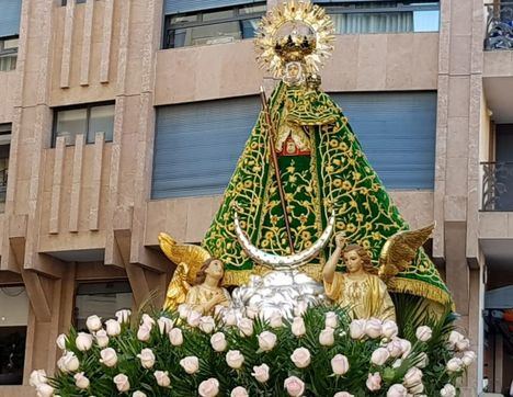El martes día 8, festividad de la Virgen de Los Llanos, a las 11.00 horas, tendrá lugar la Misa Estacional presidida por el Obispo, D. Ángel Fernández