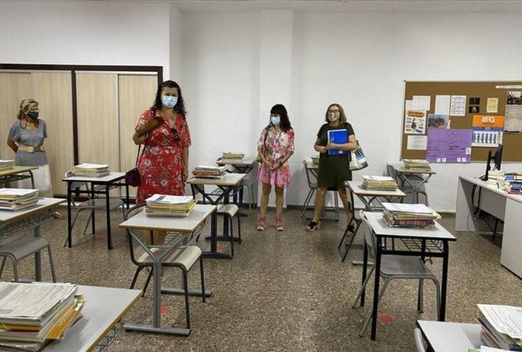 La portavoz de Educación del grupo socialista en las Cortes de Castilla-La Mancha, Diana López, destaca que el Gobierno de Page lleva 'trabajando meses' en el inicio de curso