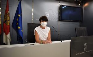 Ana Albaladejo, concejala de Cementerios valora el trabajo abnegado realizado por el Servicio durante la pandemia