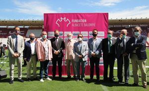 El alcalde felicita al Albacete Balompié por haber hecho del club una “seña de identidad” en el 60 aniversario del Estadio Carlos Belmonte