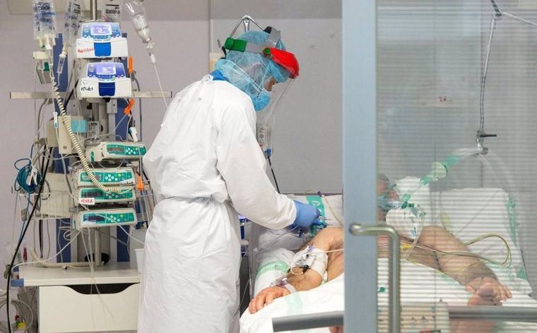 Coronavirus.- Castilla-La Mancha defiende que se han estabilizado las hospitalizaciones y registra 528 en cama convencional y 74 en UCI