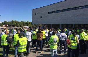 Page no recibe a los trabajadores en huelga del transporte sanitario al terminar su visita con la Reina Sofía en Ciudad Real