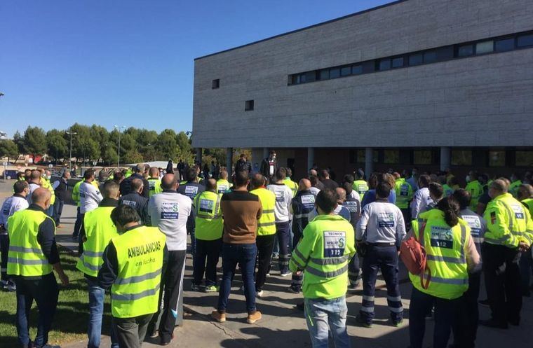 Page no recibe a los trabajadores en huelga del transporte sanitario al terminar su visita con la Reina Sofía en Ciudad Real