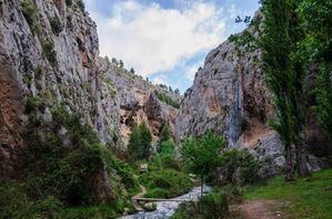 Sucesos.- Trasladada al centro de salud tras sufrir una caída en una ruta senderista de difícil acceso en Nerpio