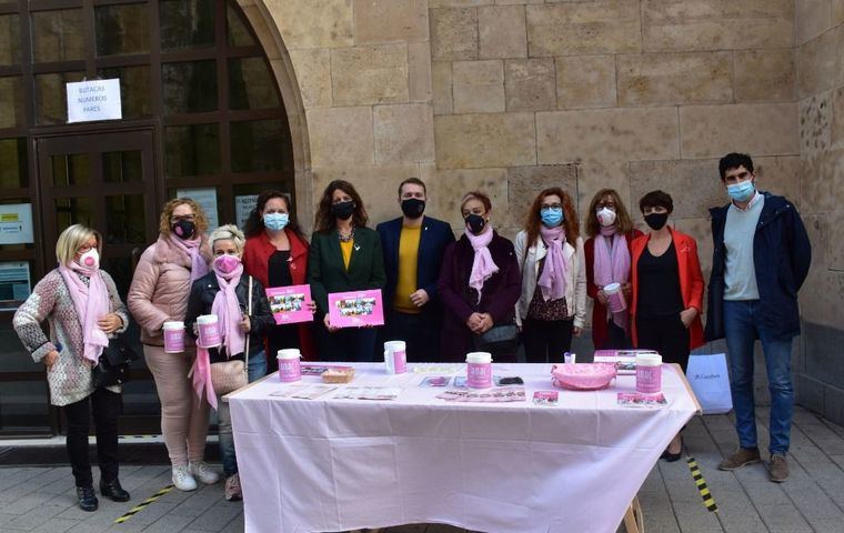 El Ayuntamiento de Albacete lanza un mensaje de prevención y pide a las mujeres que no bajen la guardia en el Día del Cáncer de Mama